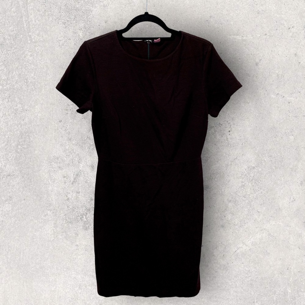 Old Navy Fitted Wear to Work Dress